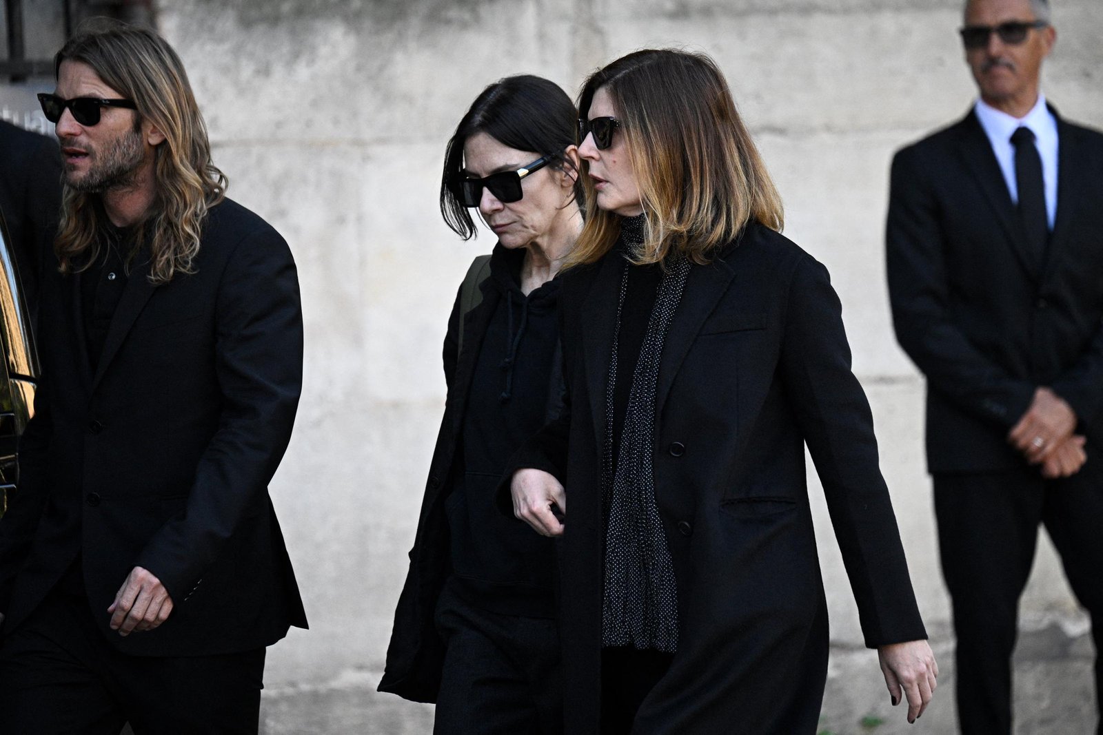 Final Farewell: Laura Smet, Brigitte Macron, Jean-Louis Borloo, and Catherine Deneuve Gather for Nathalie Baye's Memorial 15 Final Farewell: Laura Smet, Brigitte Macron, Jean Louis Borloo, and Catherine