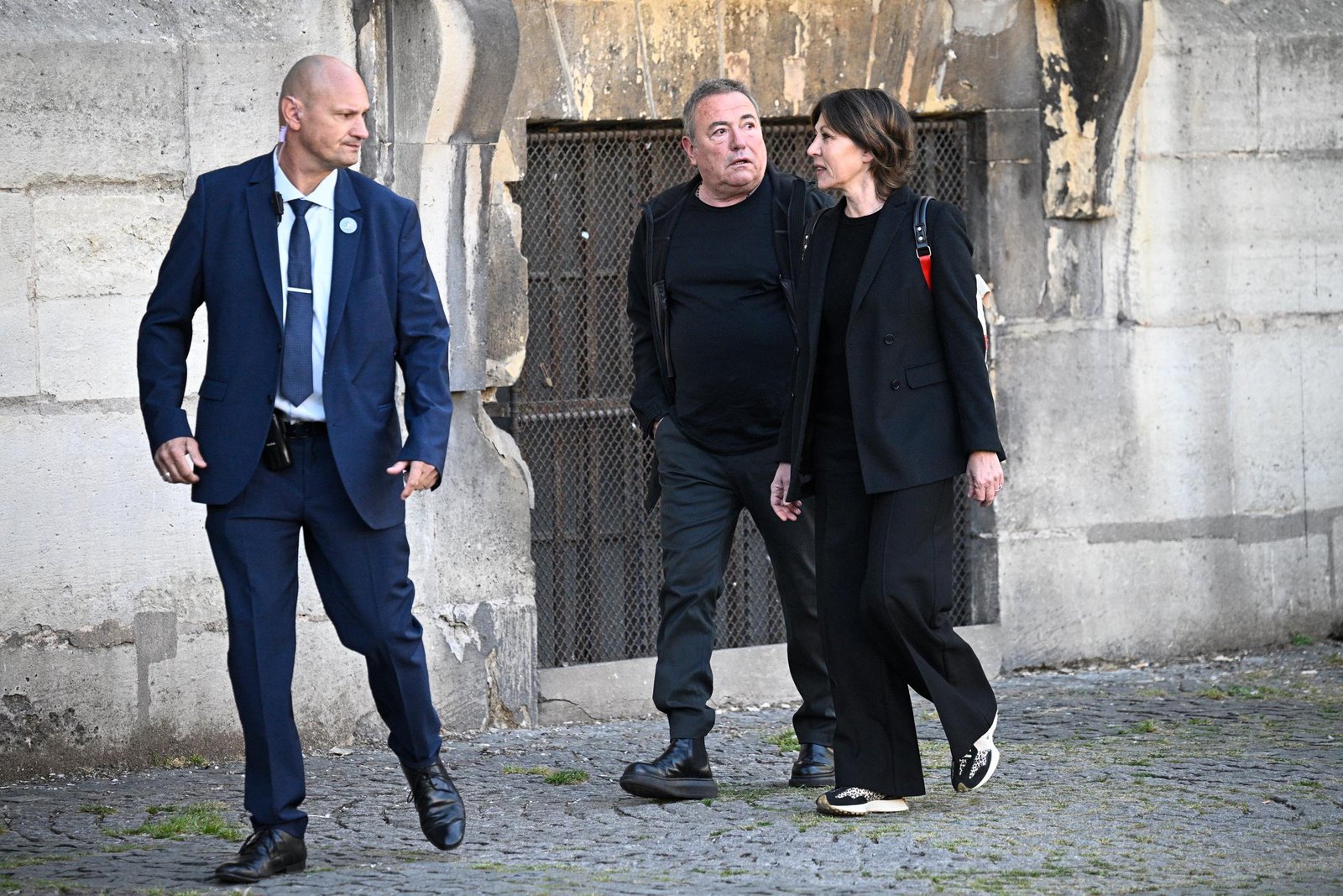 Final Farewell: Laura Smet, Brigitte Macron, Jean-Louis Borloo, and Catherine Deneuve Gather for Nathalie Baye's Memorial 21 Final Farewell: Laura Smet, Brigitte Macron, Jean Louis Borloo, and Catherine