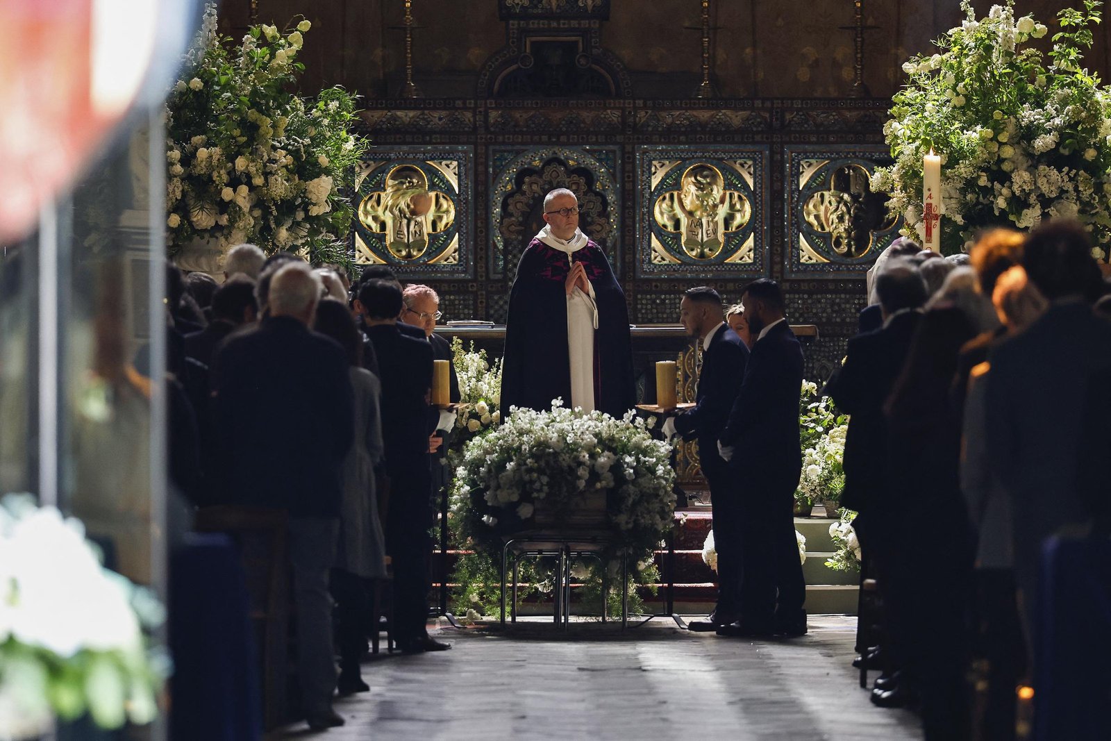 Heartfelt Farewell to Nadia Farès Surrounded by Family and the Film Community 12 Heartfelt Farewell to Nadia Farès Surrounded by Family and the