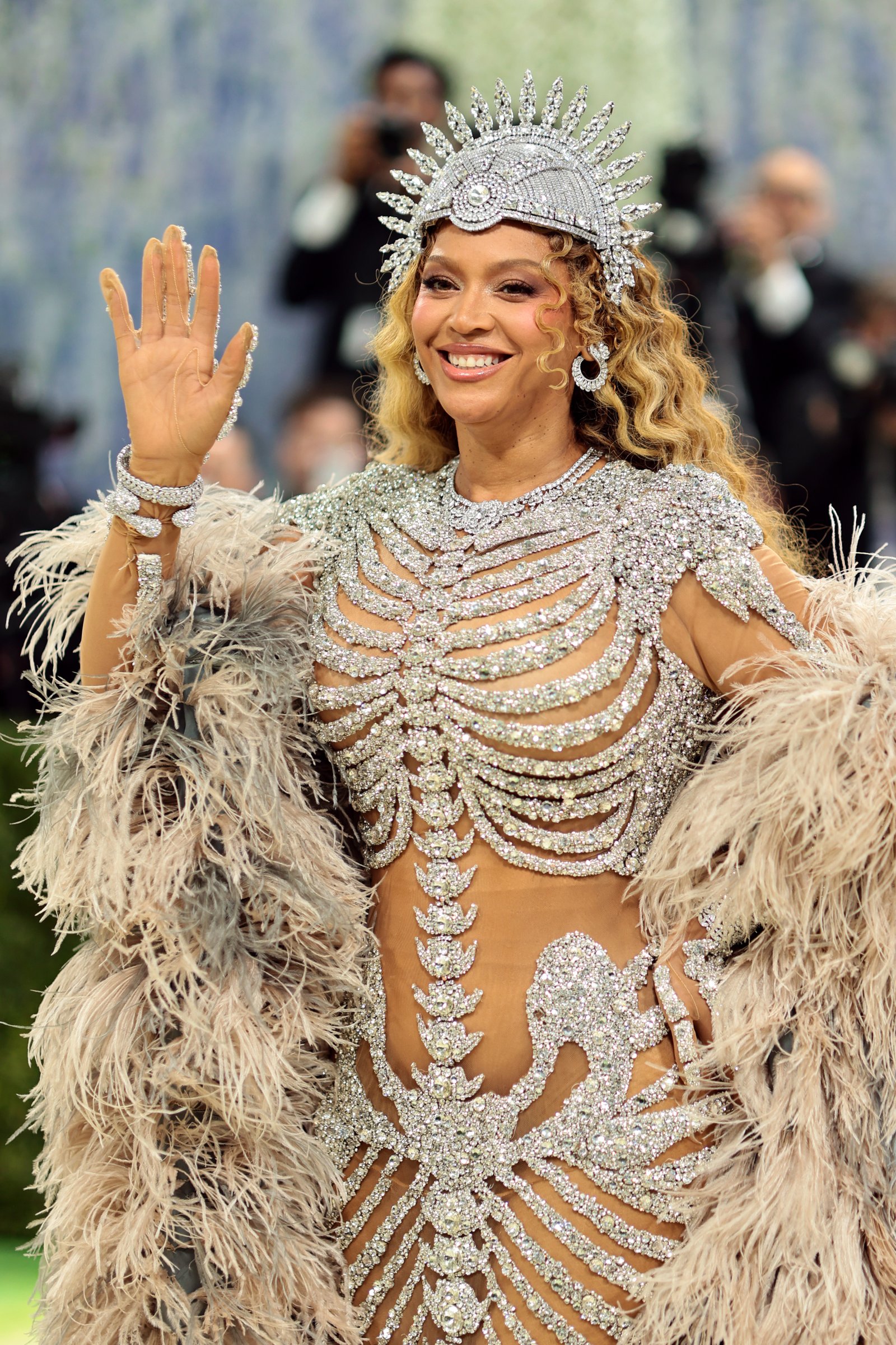 1790774120 563 Met Gala 2026 20 Dazzling Celebrities in Stunning Outfits –