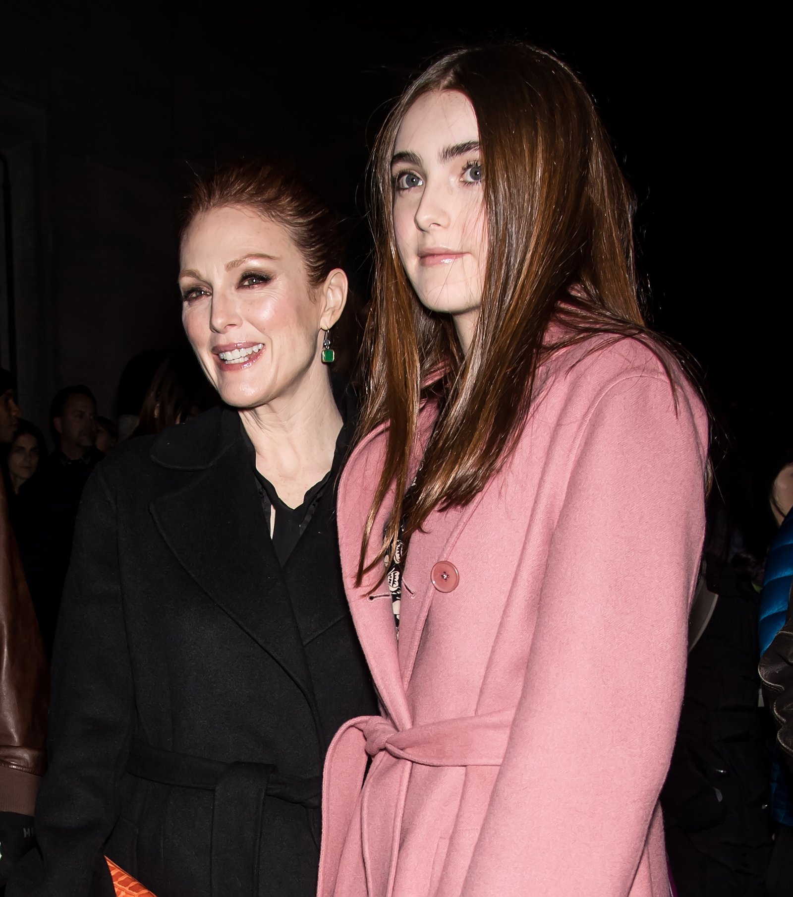 1790784791 14 15 Famous Actresses and Their Daughters Stunning Family Resemblances in