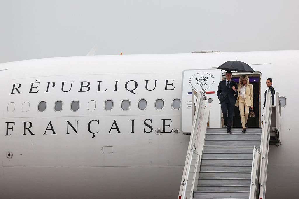 Inside the Macron Relationship: Unveiling Disputes, Jealousies, and Hidden Truths