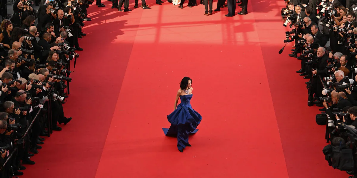 Demi Moore Shines in Blue After Bold Hair Transformation at Cannes – See the Stunning Photos