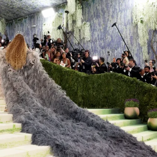 Met Gala 2026: 20 Dazzling Celebrities in Stunning Outfits – Check Out the Photos!